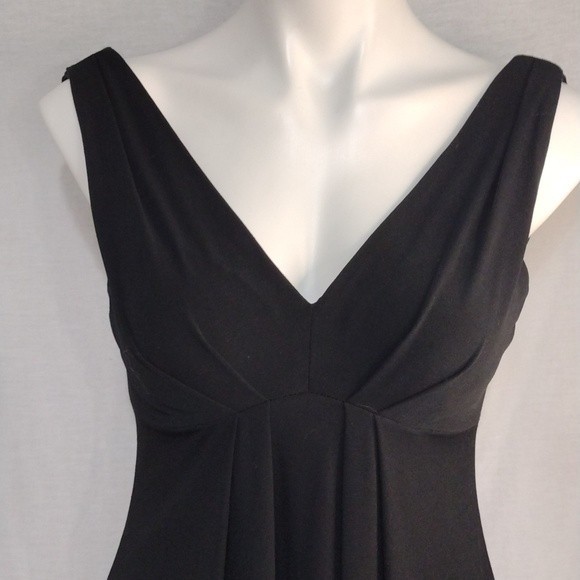 Eliza J Missy V-neck Backless Bubble Hem Black Cocktail Formal Party Dress US 8 - Picture 3 of 9